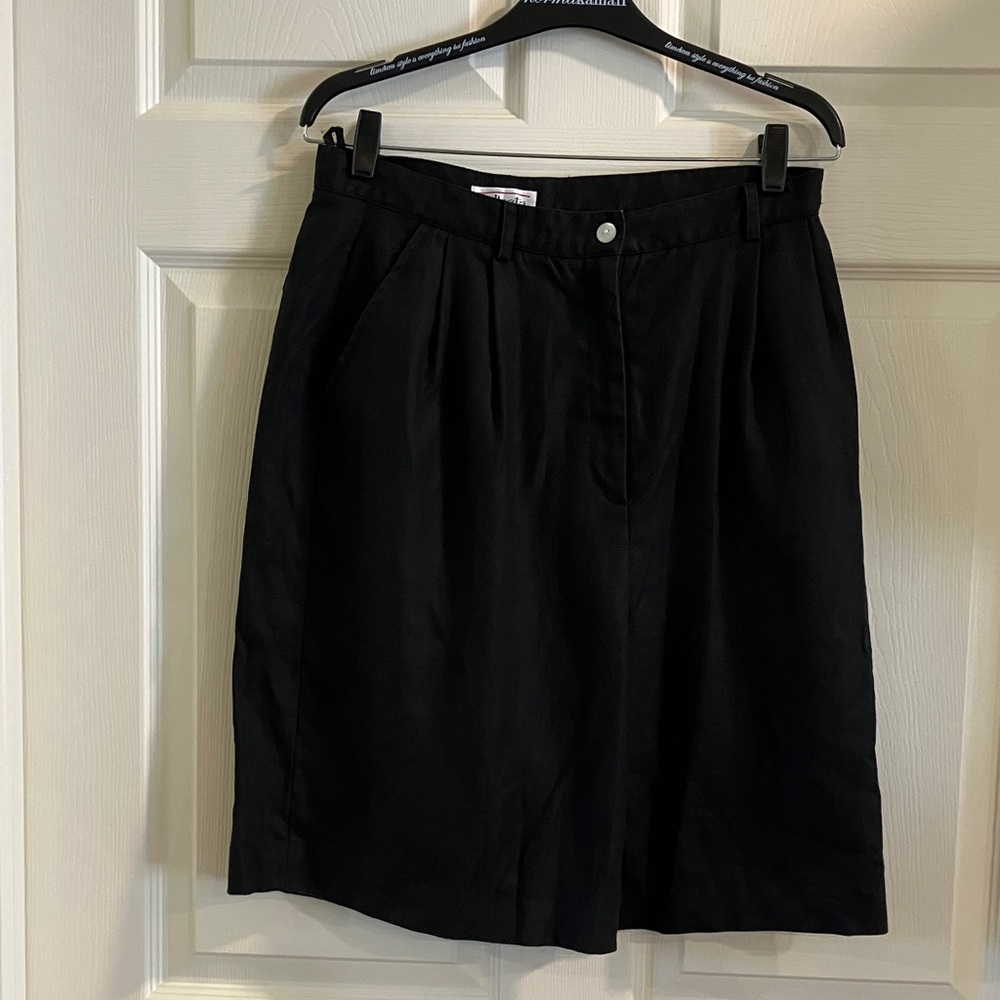 Talbots Black Women's Shorts Bermudas